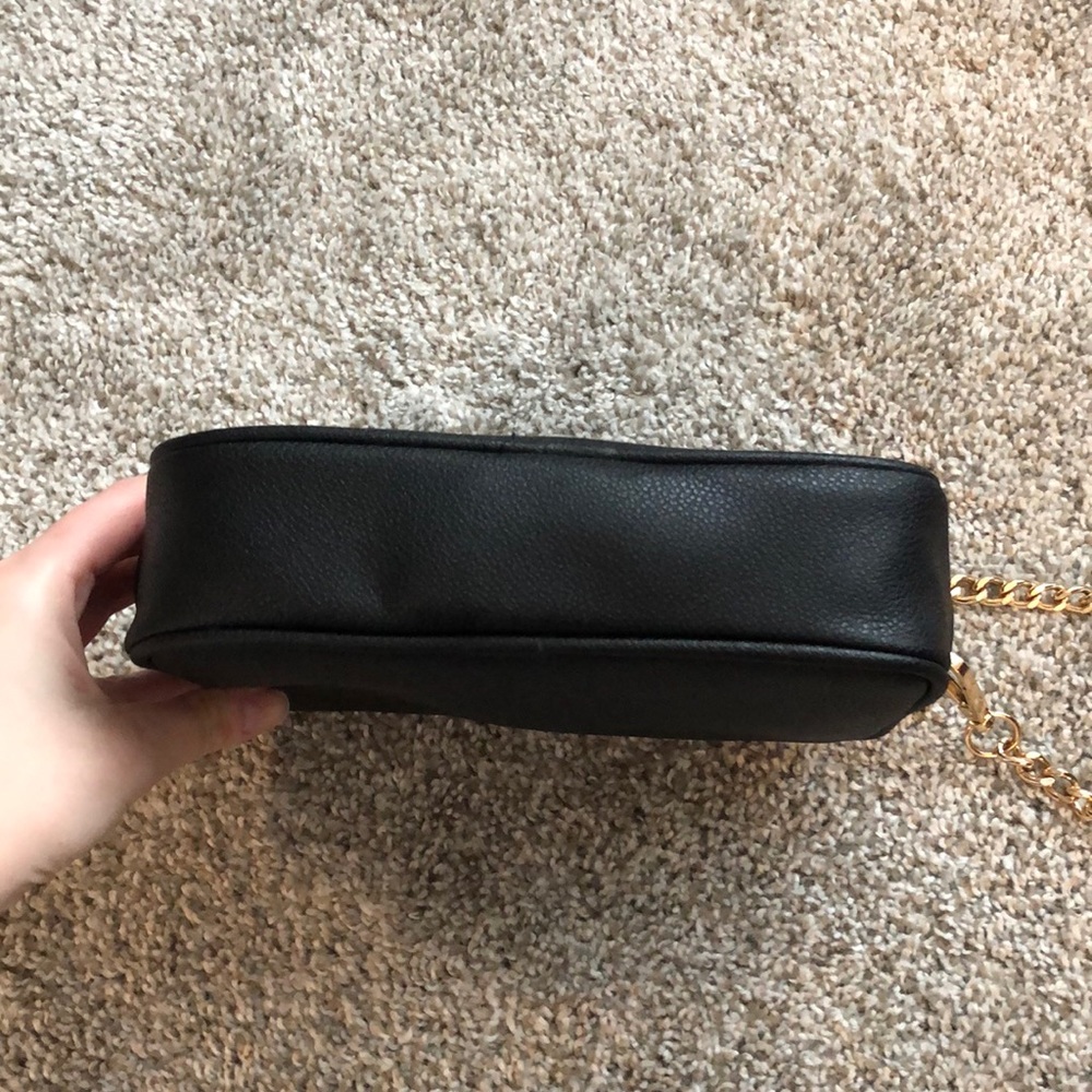 *SOLD* Forever 21 Black & Gold Crossbody Purse - Picture 7 of 9